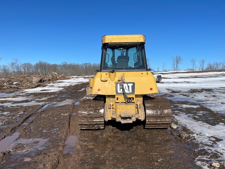 2011-caterpillar-d6k-image-4