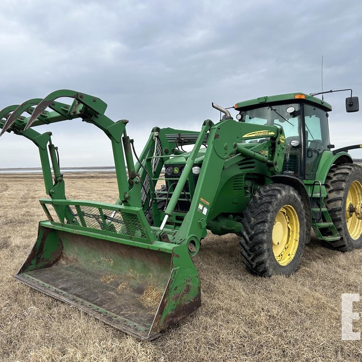 2005 JOHN DEERE 7920