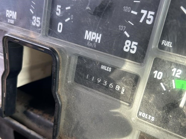 2002-international-4700-image-29