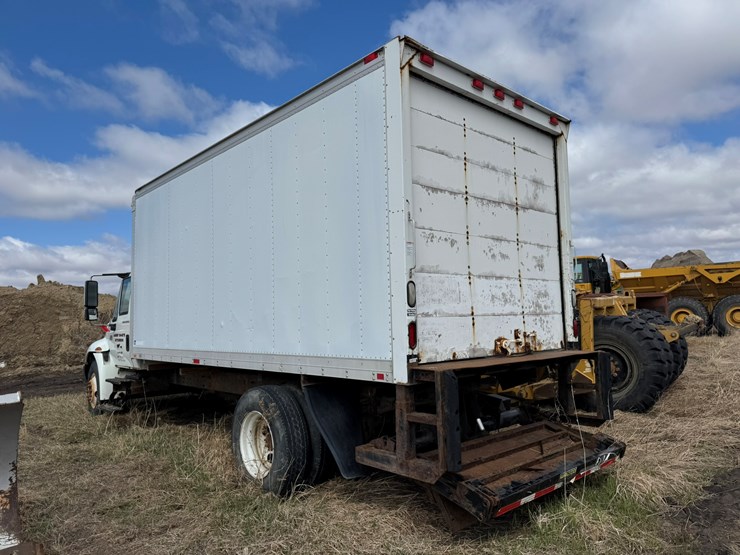 2007-international-durastar-4200-image-3