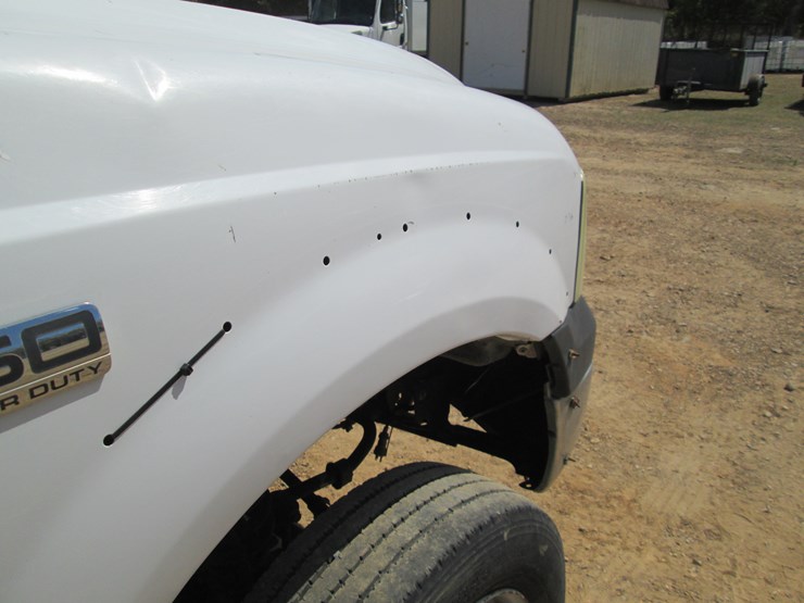 2007-ford-f550-image-33