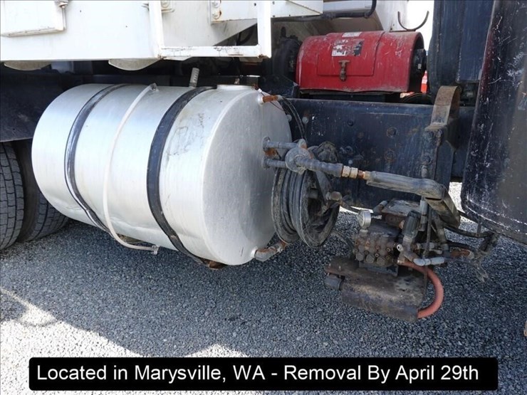 2005-international-7600-image-51