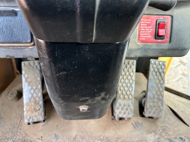 2005-deere-544j-image-43