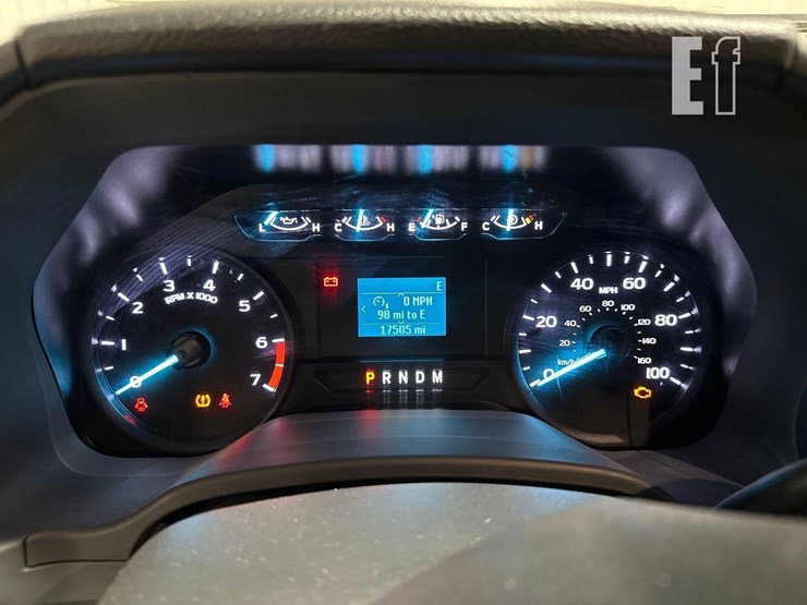 2022-ford-f350-image-21