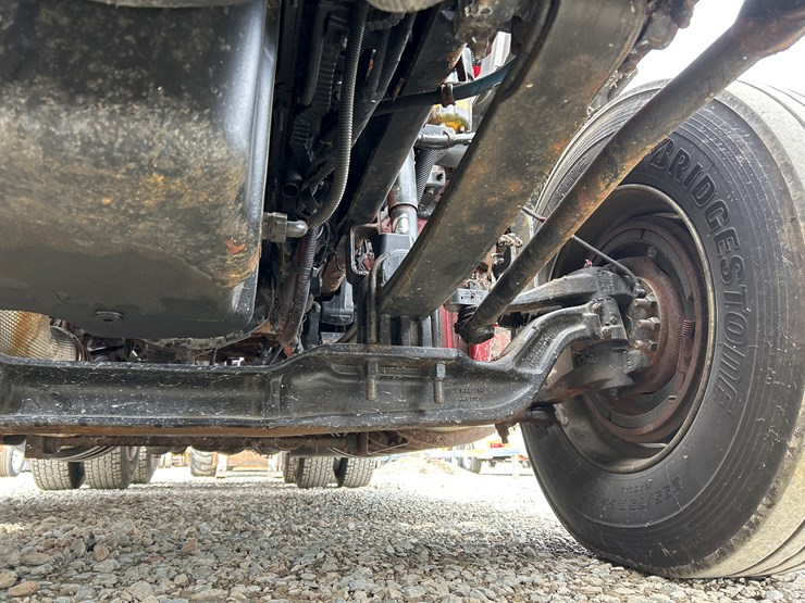 2015-kenworth-t680-image-35