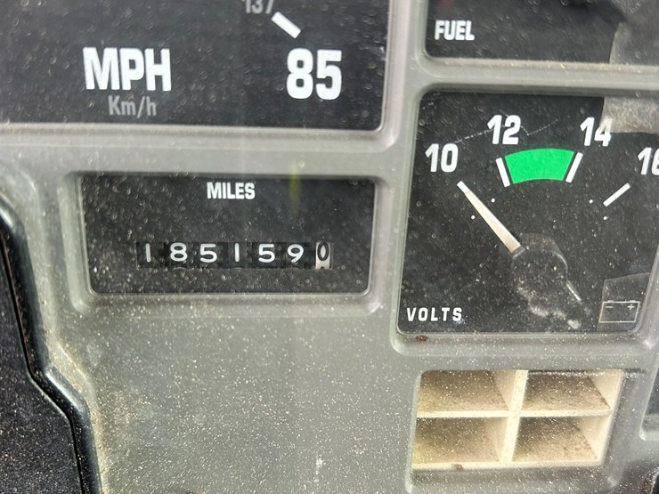 1996-international-4700-image-68