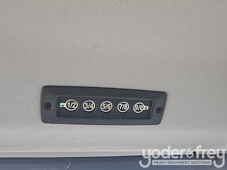 2016-caterpillar-907m-image-34