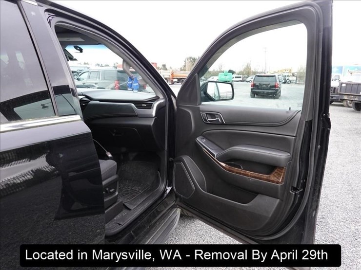 2017-chevrolet-tahoe-image-5