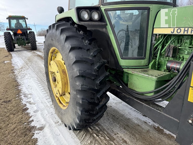 john-deere-4040-image-24