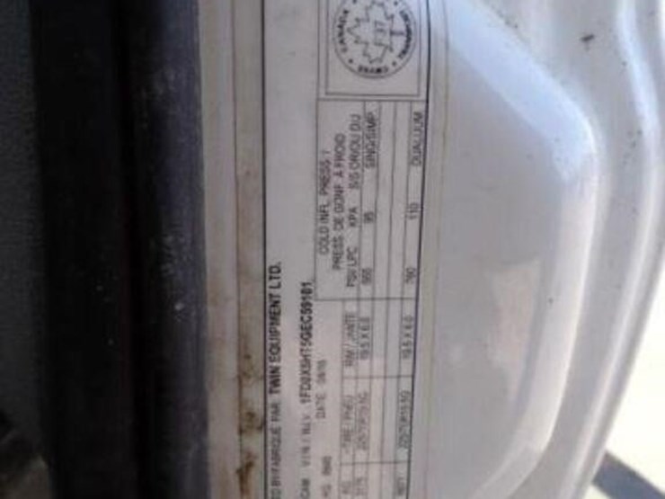 2016-ford-f550-xlt-image-10