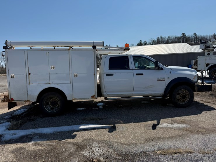 #1065-•-2013-ram-5500-heavy-duty-service-truck-image-6