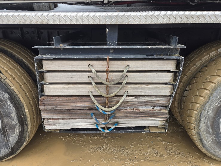 massey-ferguson-8-image-36