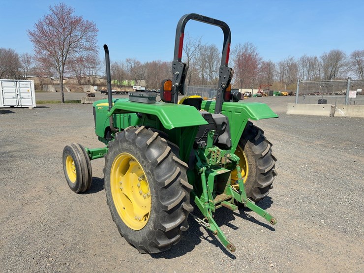 john-deere-5045d-image-3