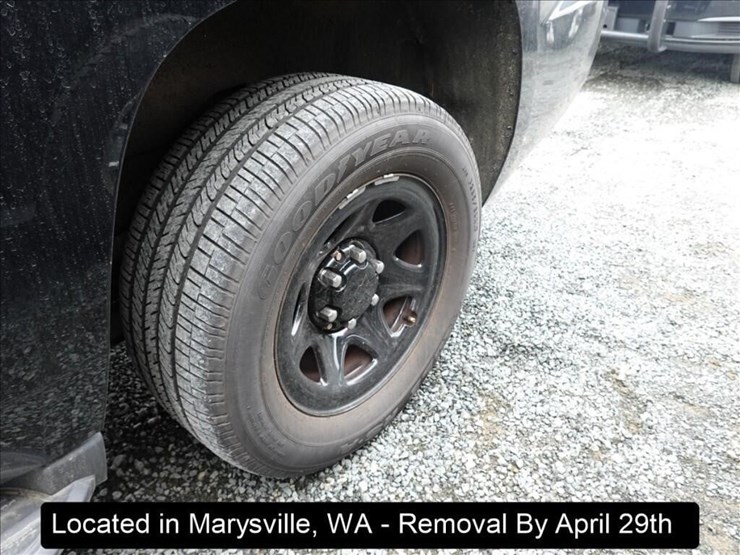 2016-chevrolet-tahoe-image-19