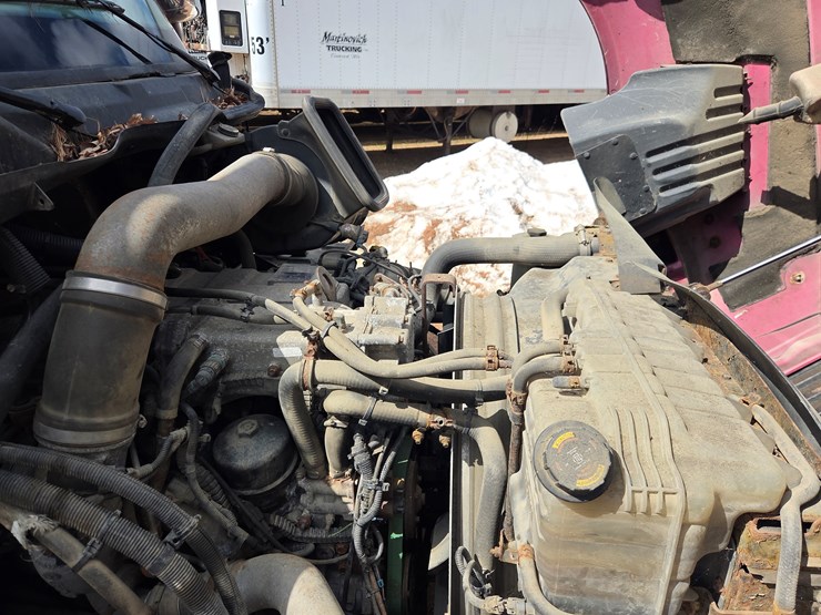 2012-international-prostar-image-40