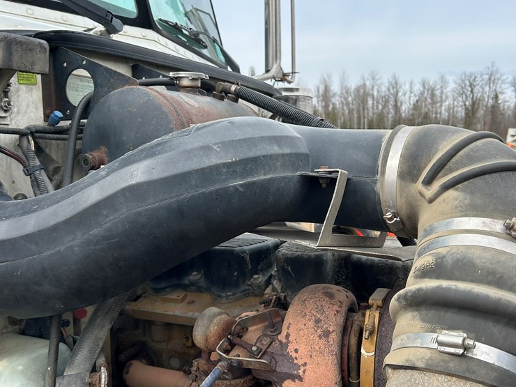 2006-caterpillar-c15-image-77