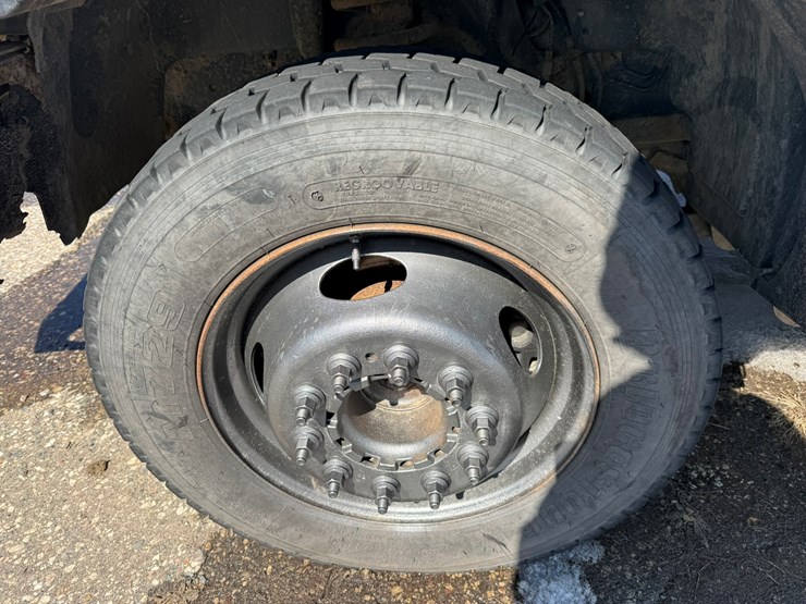 #2049-•-2015-ram-5500-heavy-duty-service-truck-image-44