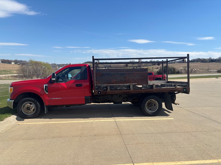 2017-ford-f350-image-2