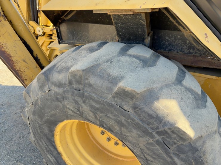 1997-caterpillar-446b-image-13