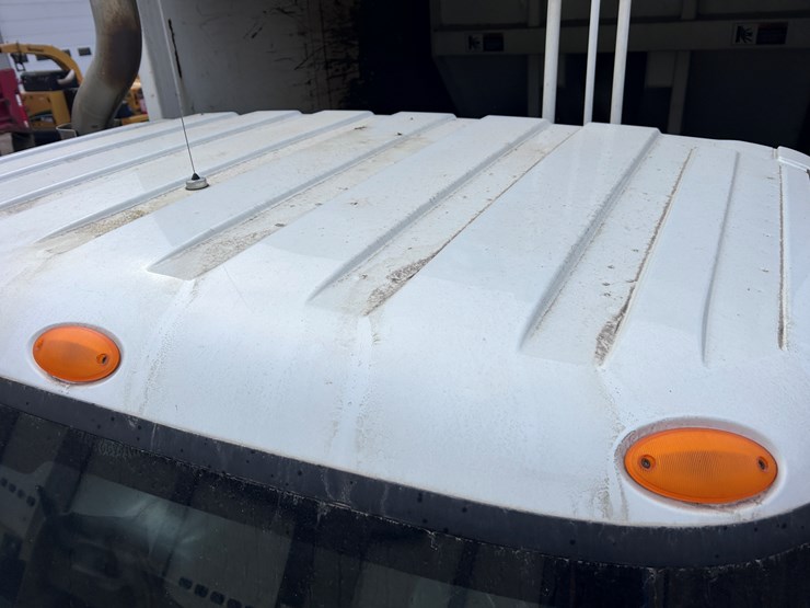 2003-international-7400-image-61