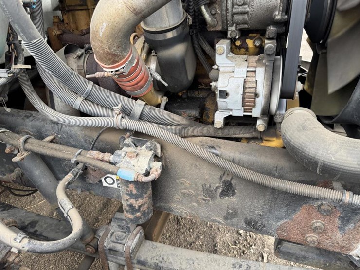 2003-peterbilt-330-image-72