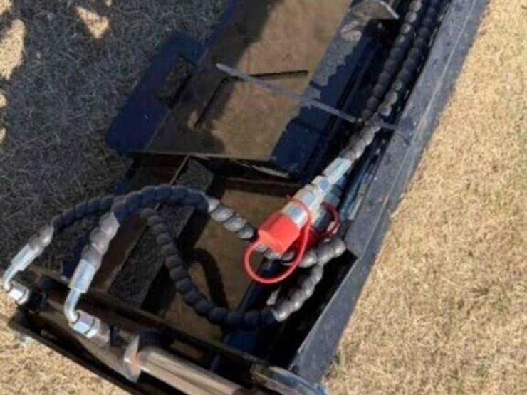 future-skid-steer-4-in-1-bucket-image-6