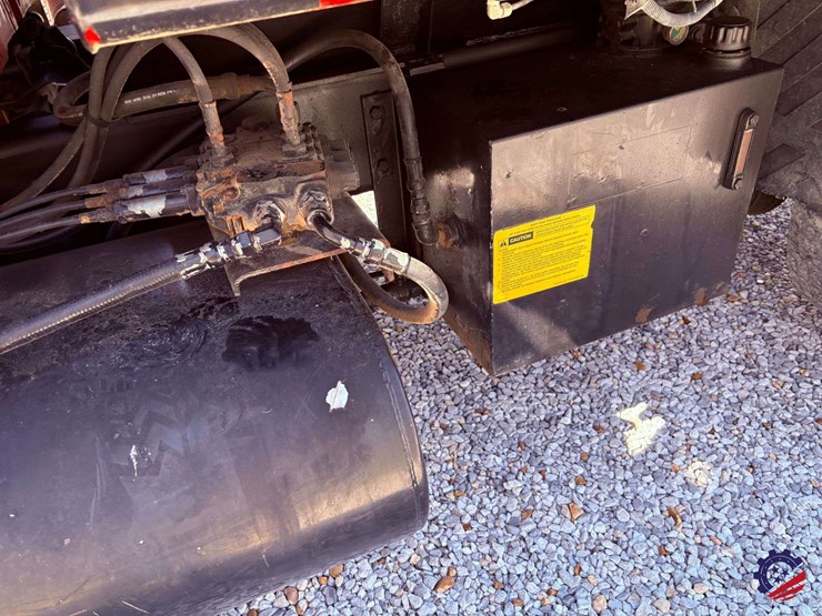 2007-international-7400-image-14