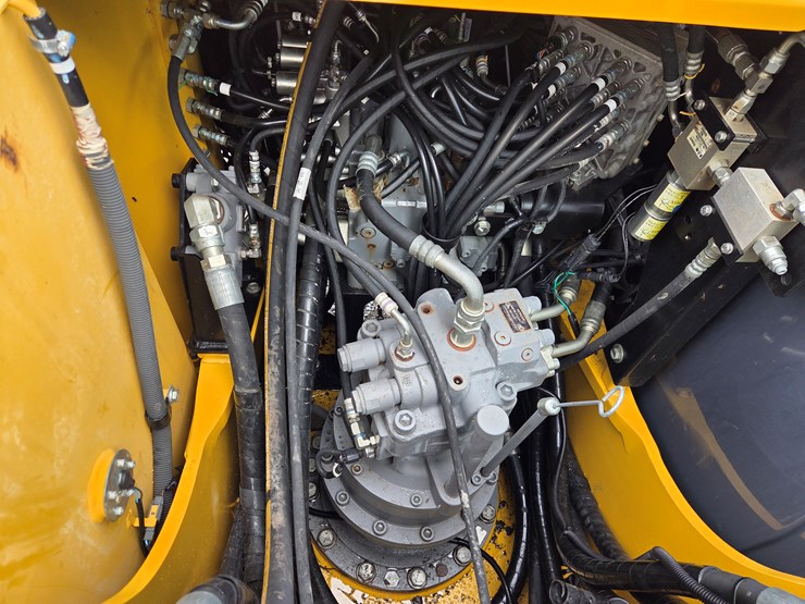 deere-160g-lc-image-35