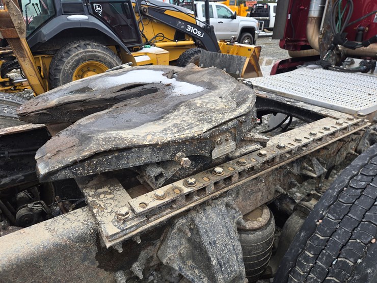 2007-peterbilt-387-image-39