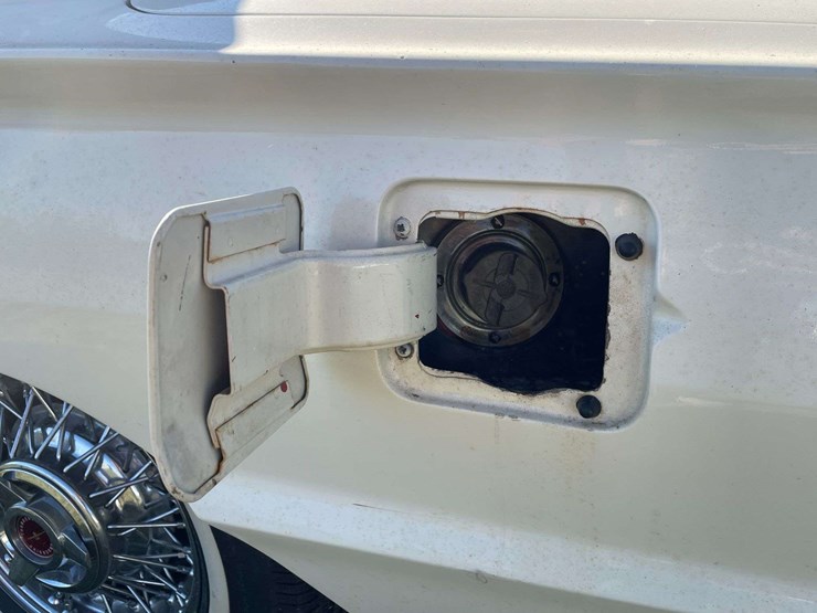 1965-ford-thunderbird-image-41