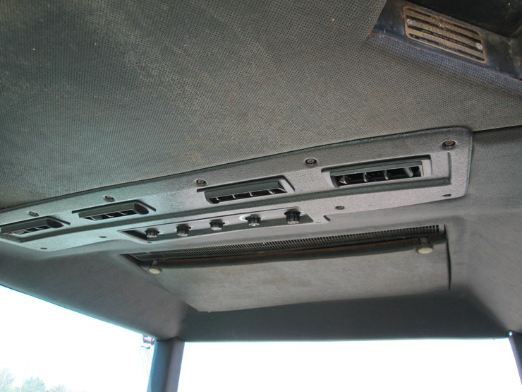 1977-john-deere-4430-image-32