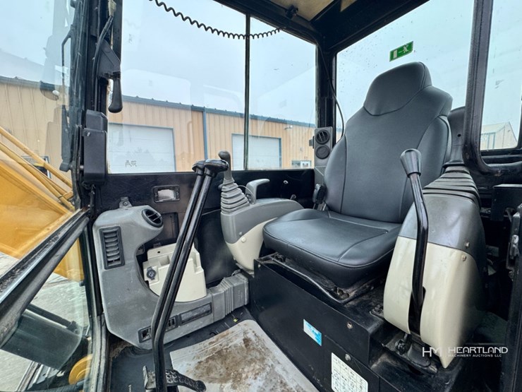 2014-caterpillar-305.5e-image-9