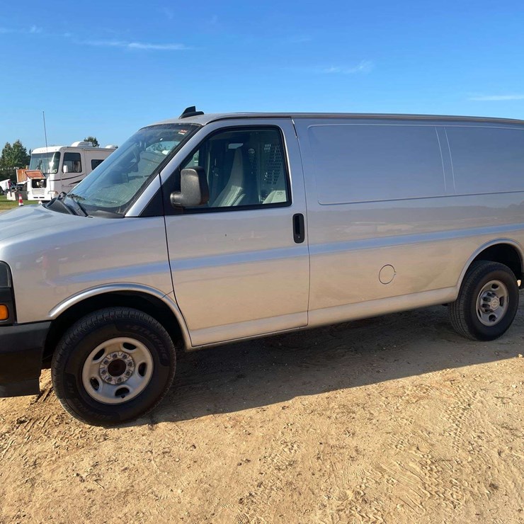 2024 CHEVROLET EXPRESS 2500