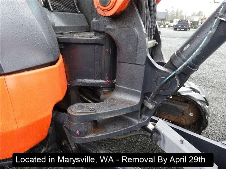 2017-kubota-kx080-image-3