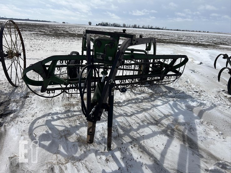 john-deere-851-image-5