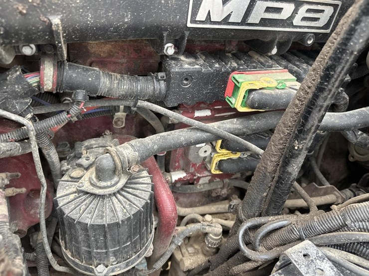 2009-massey-ferguson-8-image-43