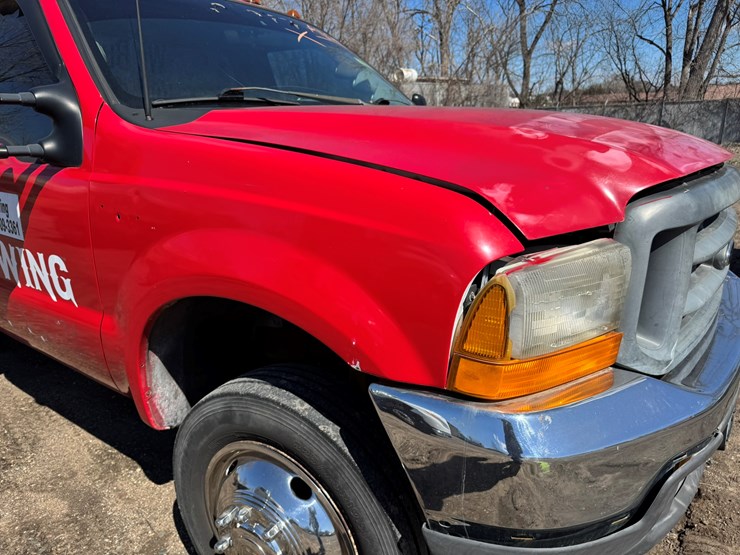 1999-ford-f550-image-16