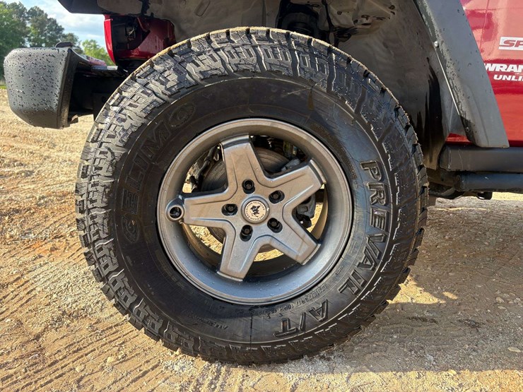 2013-jeep-wrangler-sport-image-7