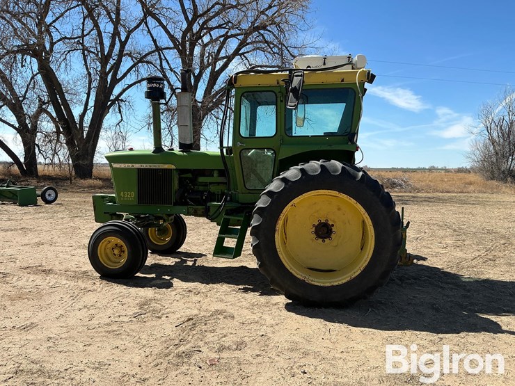 1972-john-deere-4320-image-8
