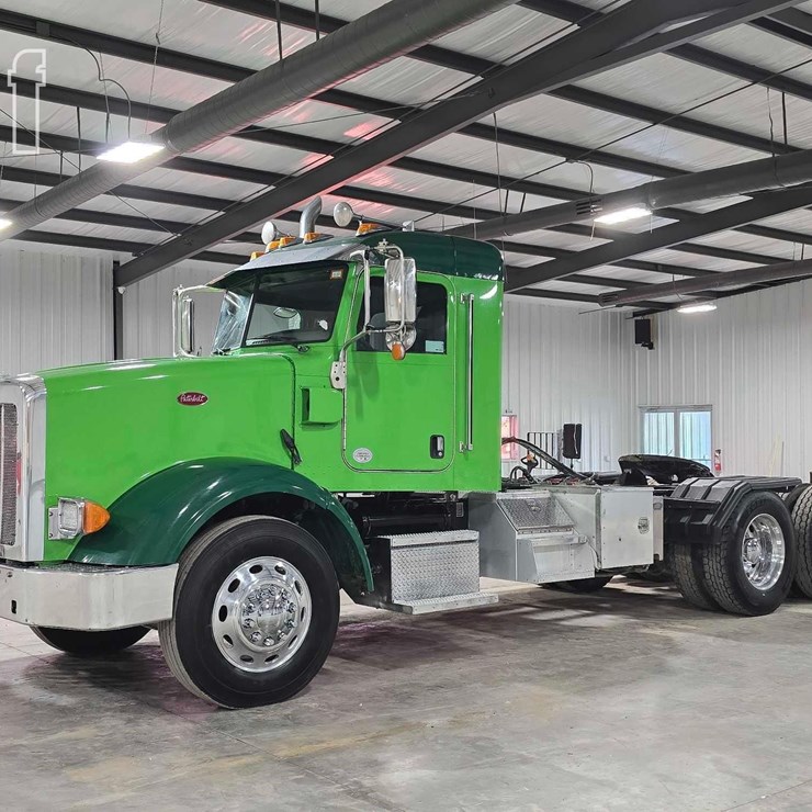 2021 PETERBILT 367