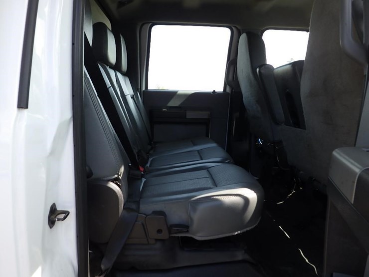 2016-ford-f650-xlt-image-21