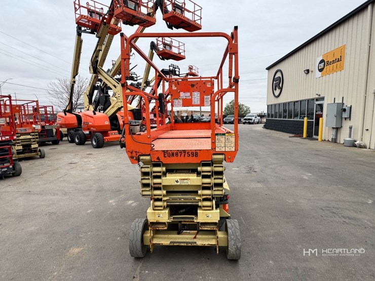 2018-jlg-3246es-image-6