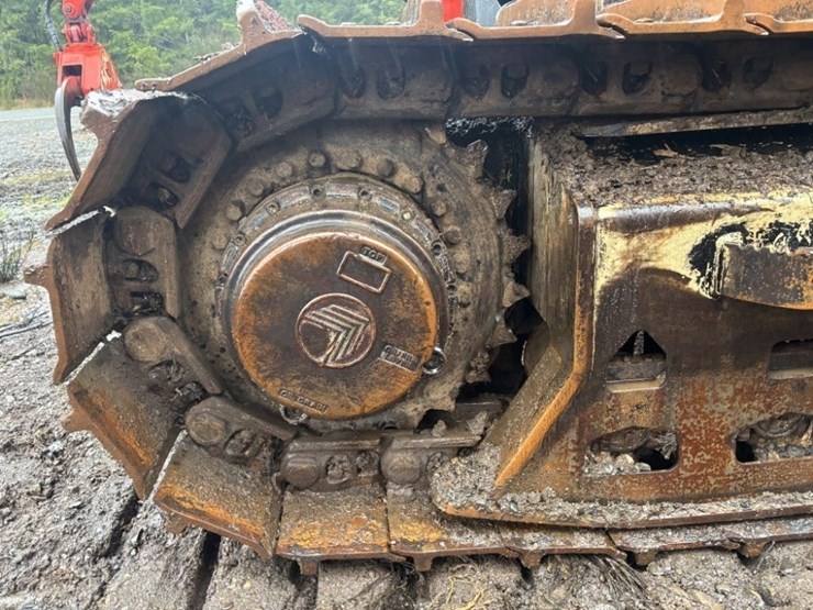 2017-tigercat-lx830d-image-10