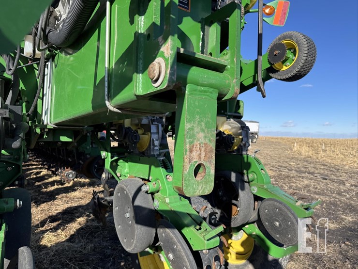 john-deere-1770-image-106