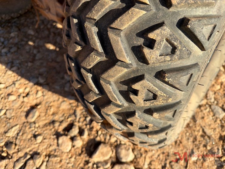 2019-club-car-carryall-1700-image-8