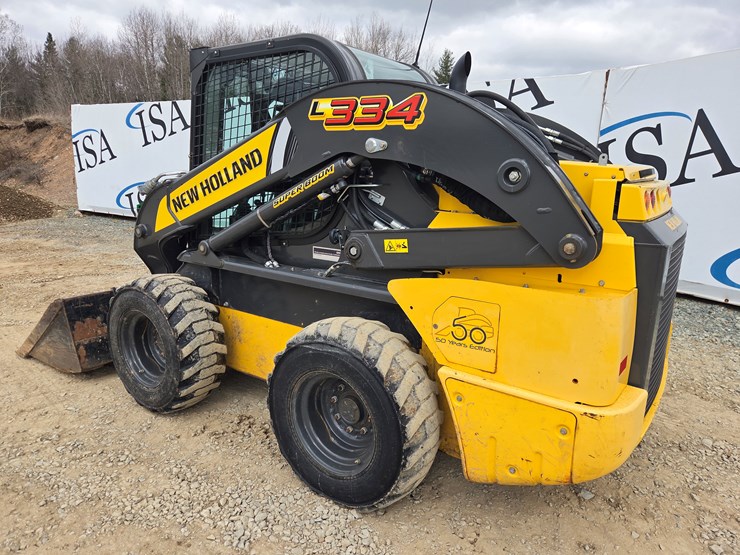 2021-new-holland-l334-image-3