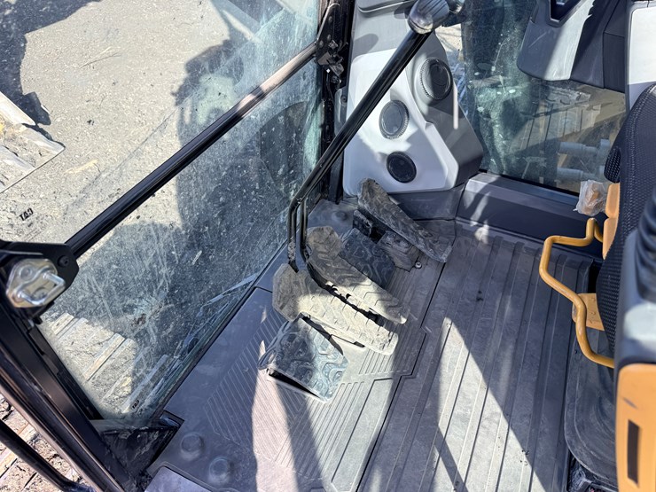 caterpillar-340-image-49