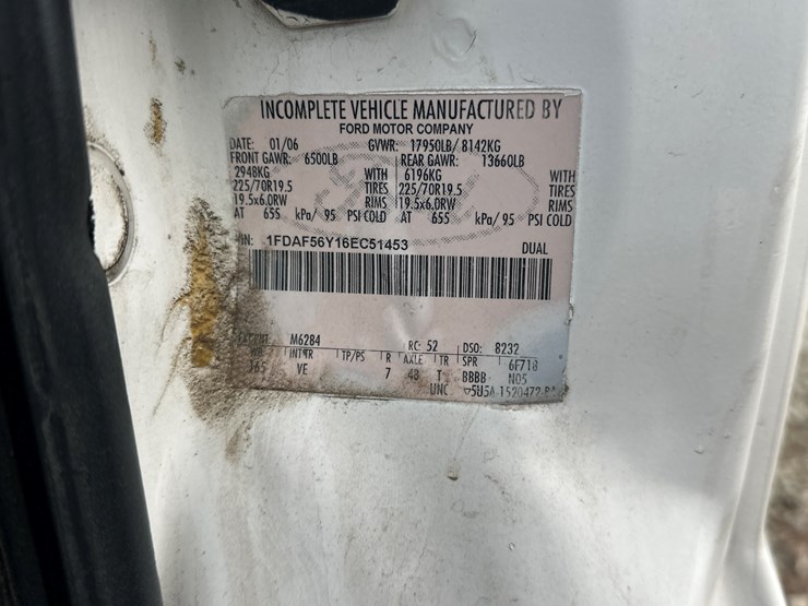 2006-ford-f550-image-59