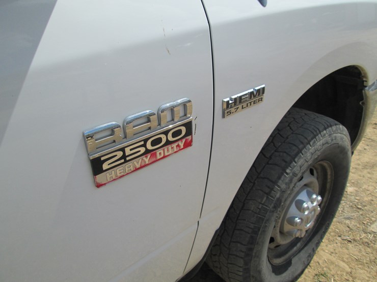 2012-dodge-2500-image-14