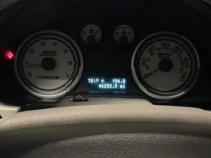 2011-ford-focus-se-sdn-image-16